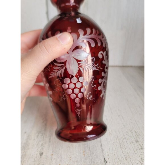 Egermann ruby red cut glass decanter grape leaf‎ home decor figure - Picture 8 of 11